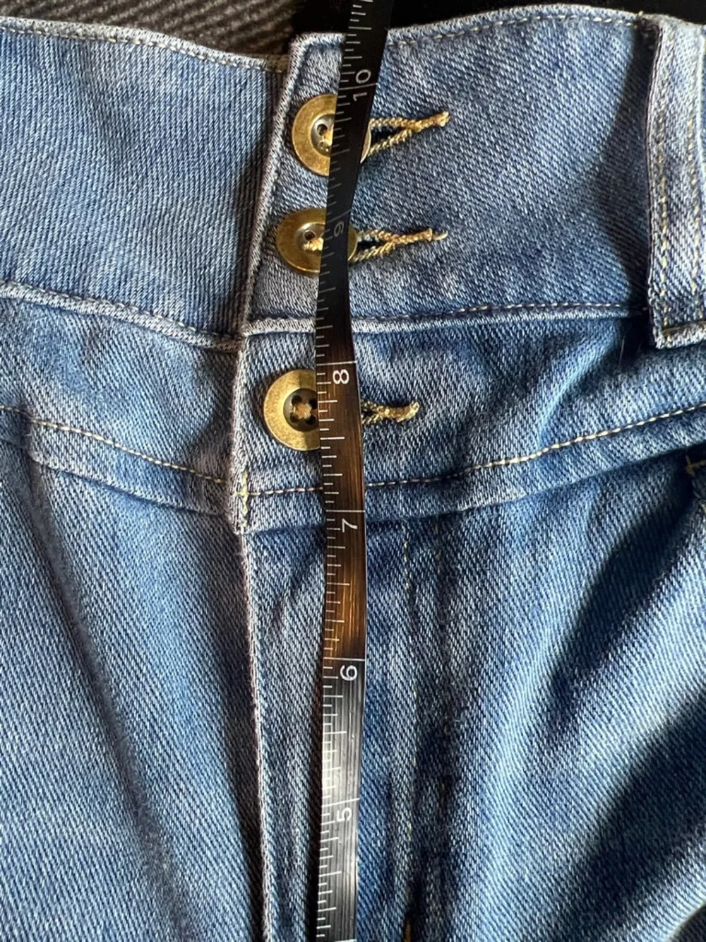 Halara Light Wash Skinny Leg Denim Jeans size XS - Picture 6 of 13